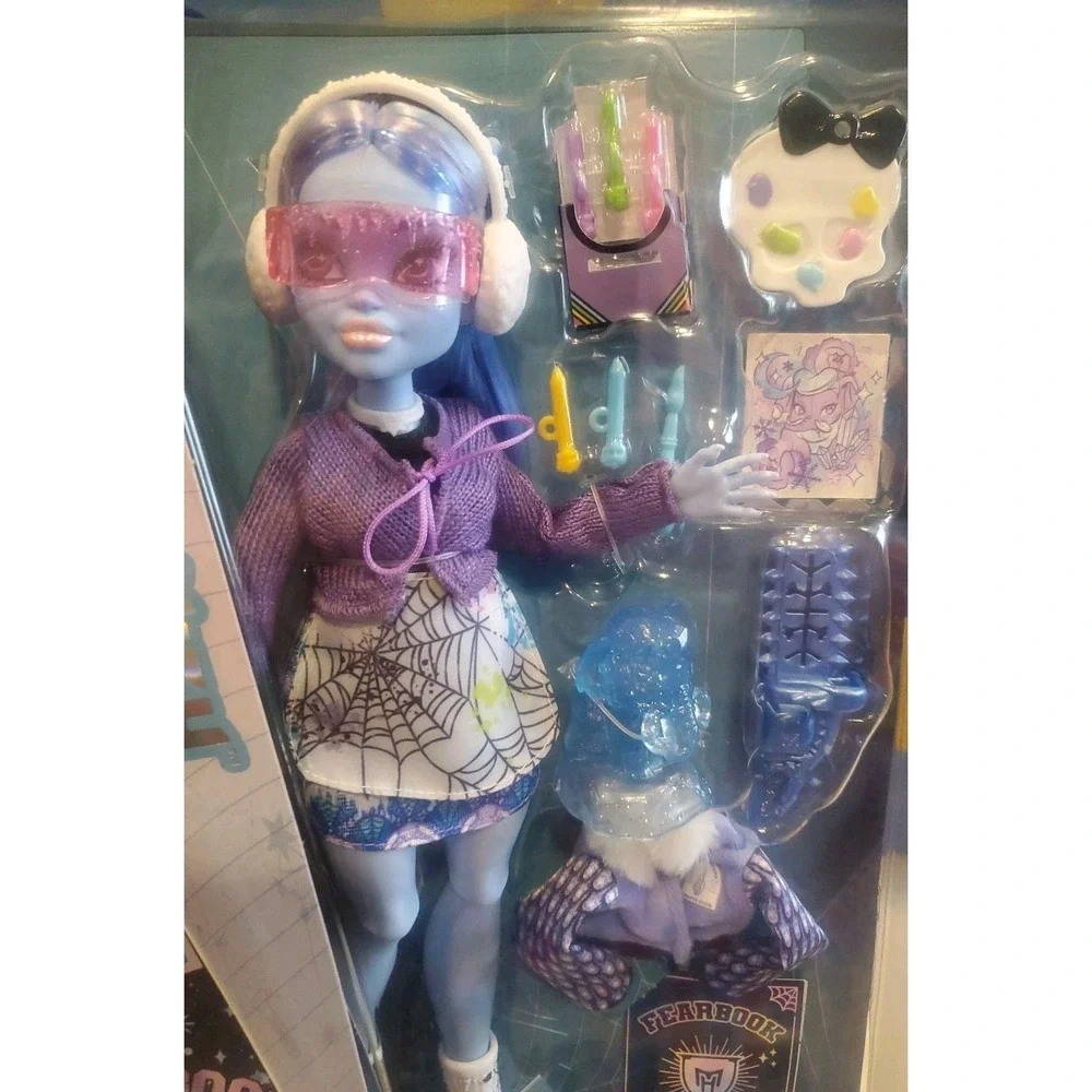 Monster High‎ Abbey Bominable Fearbook Doll Exclusive COMPLETE New